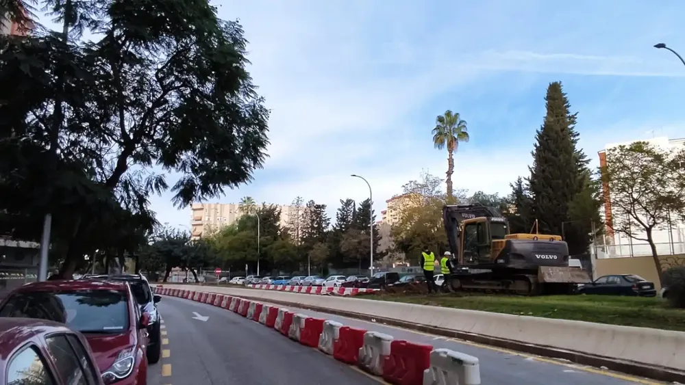 832676836_239945928_1706x960