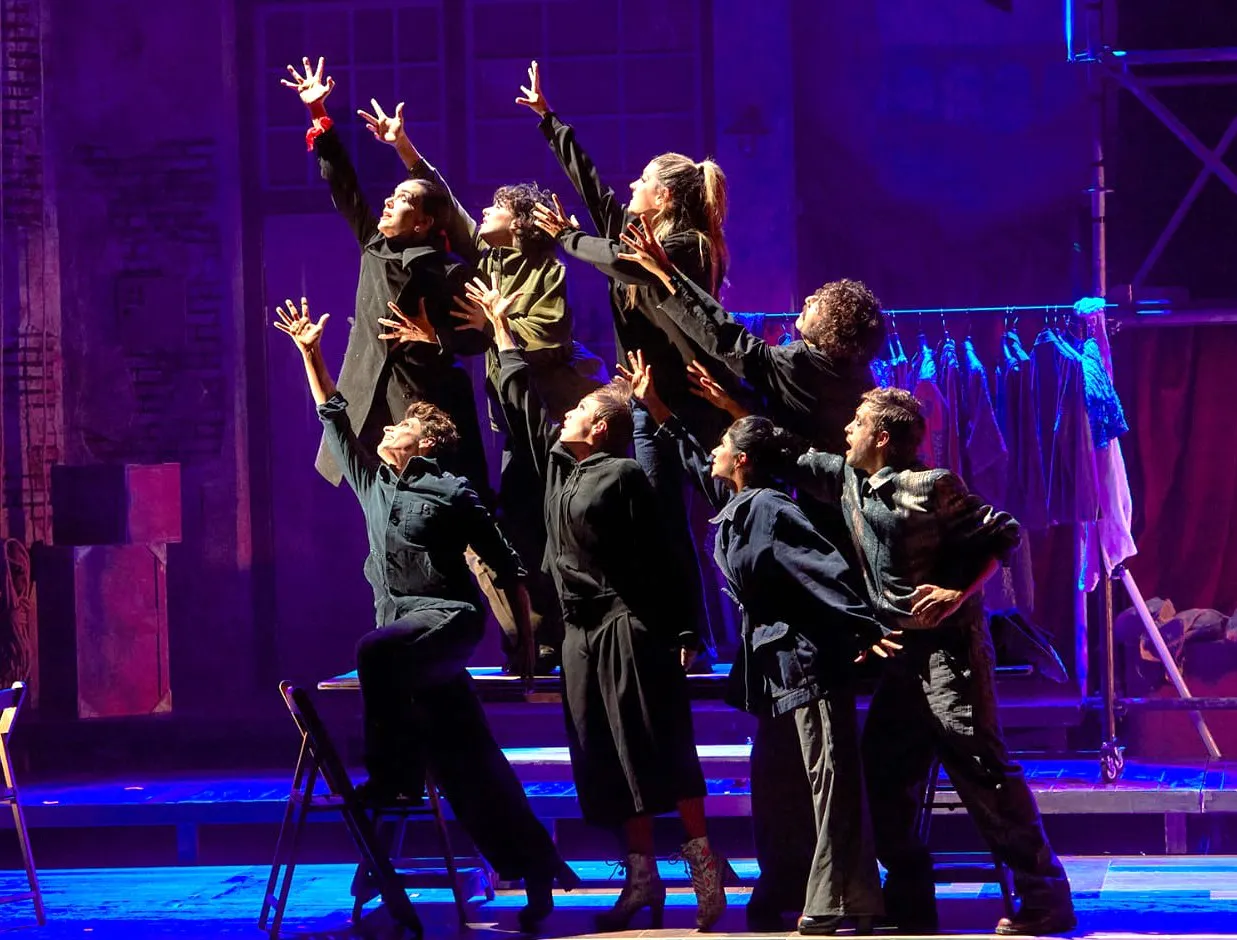 WhatsApp Image 2025-12-02 at 19.39.23