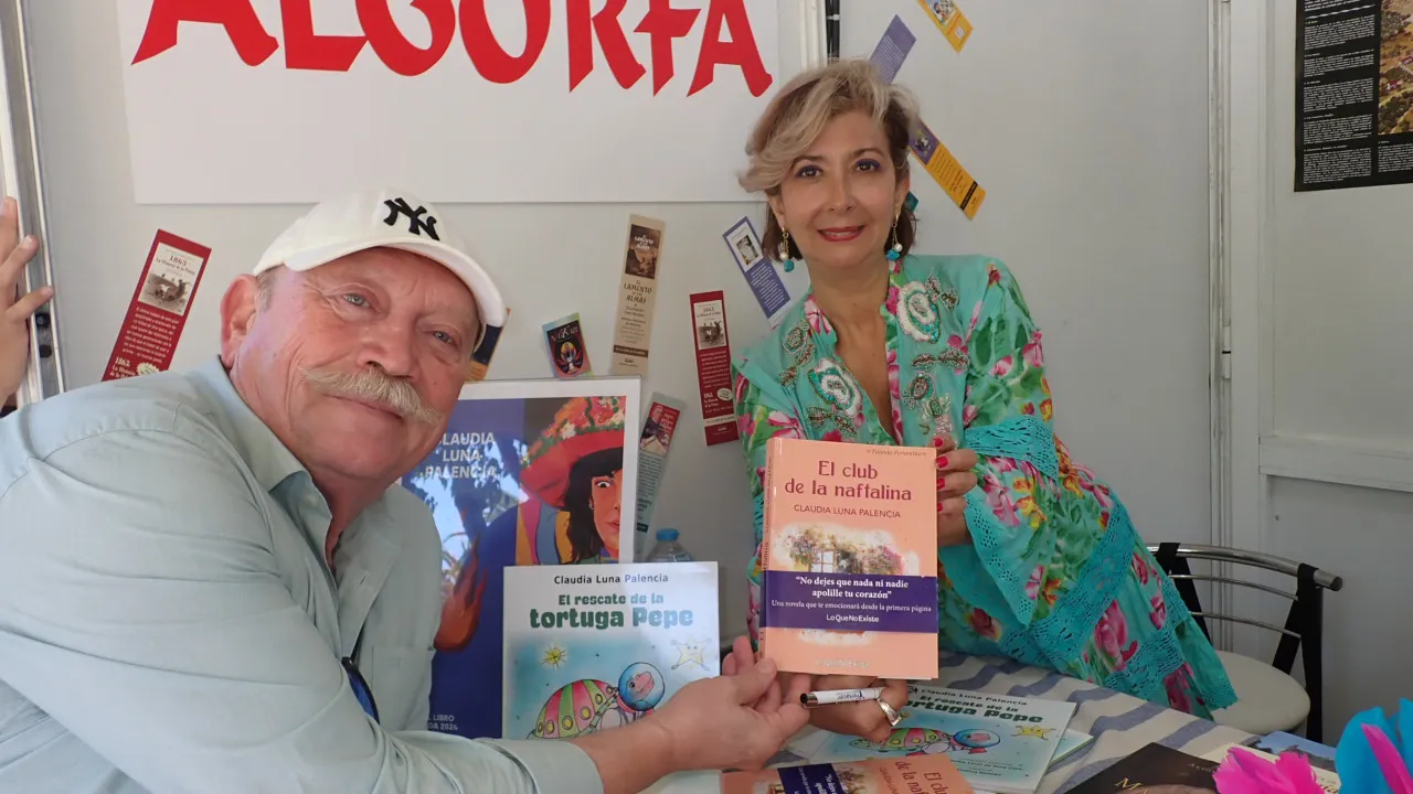 Claudia Luna Palencia y Juan A Vera